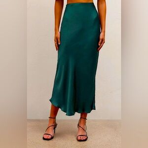 Z SUPPLY - EUROPA POLY SHEEN SKIRT SIZE S